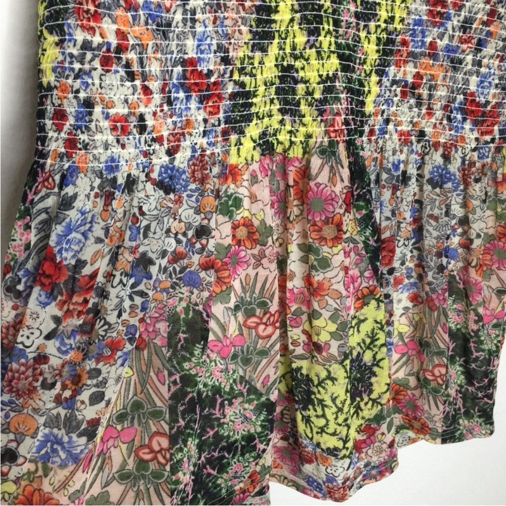 Akemi + Kin Grace Floral Top - Picture 4 of 5